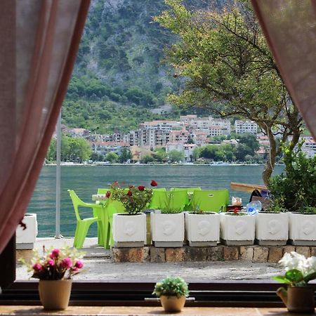 Mare E Montagna Apartman Kotor Kültér fotó