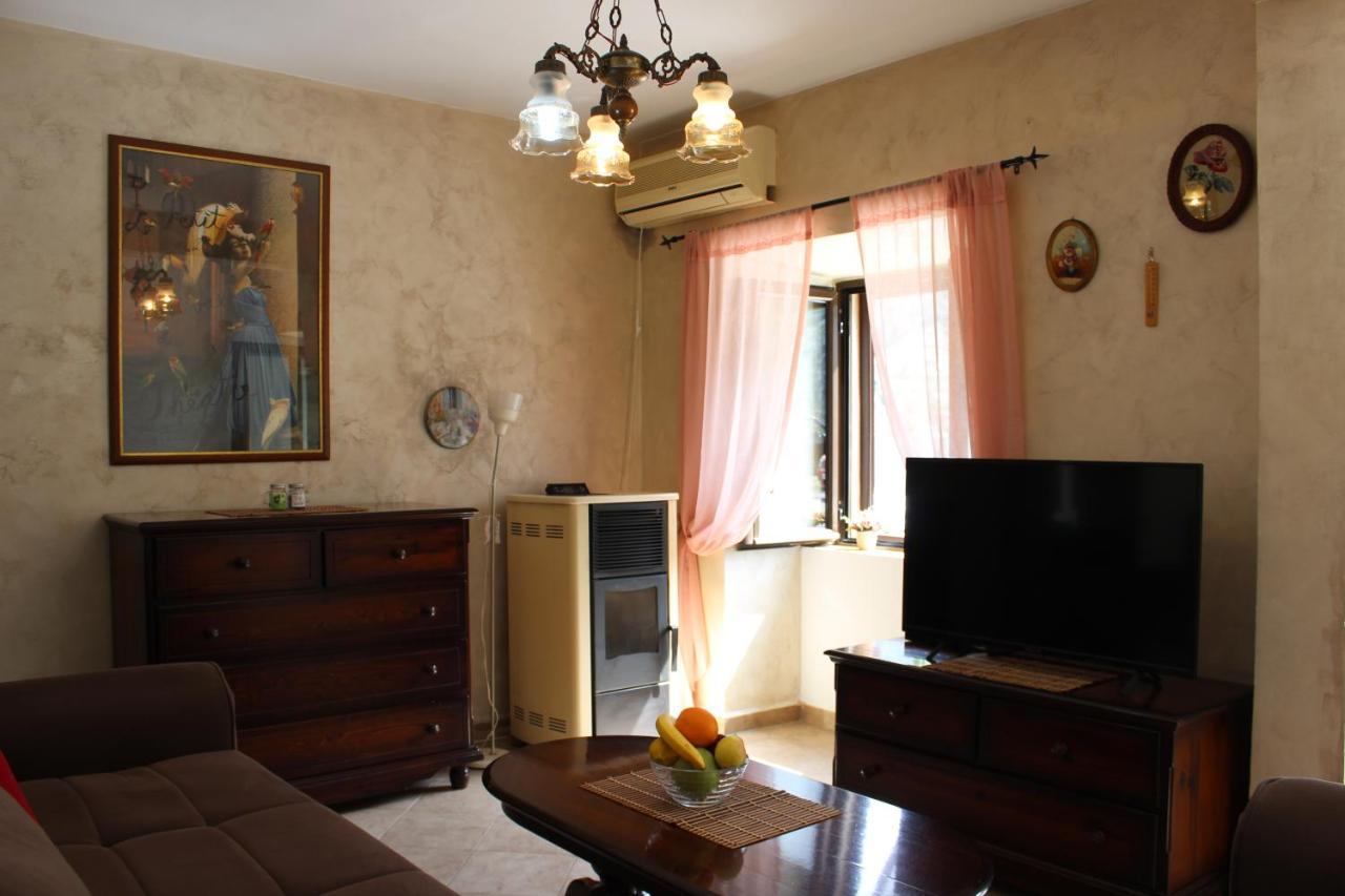 Mare E Montagna Apartman Kotor Kültér fotó